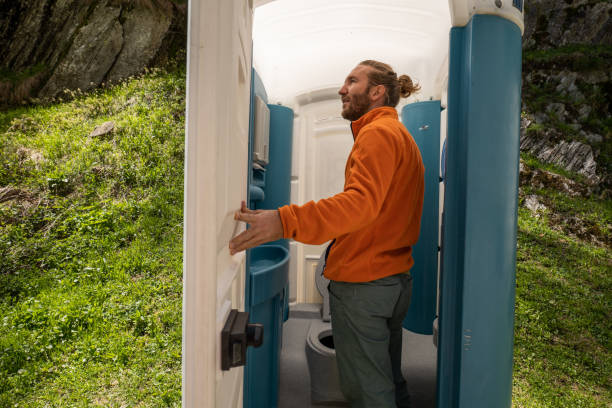 Portable restroom solutions in Runaway Bay, TX